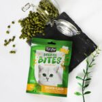 Kit Cat Breath Bites Chicken Cat Dental Treats - Shaking Tails