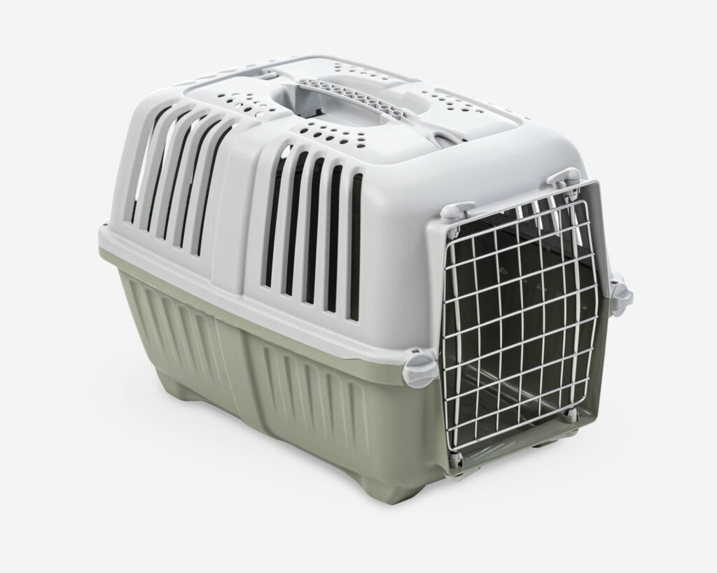 Pratiko Pet Carrier with Metal Door - Shaking Tails