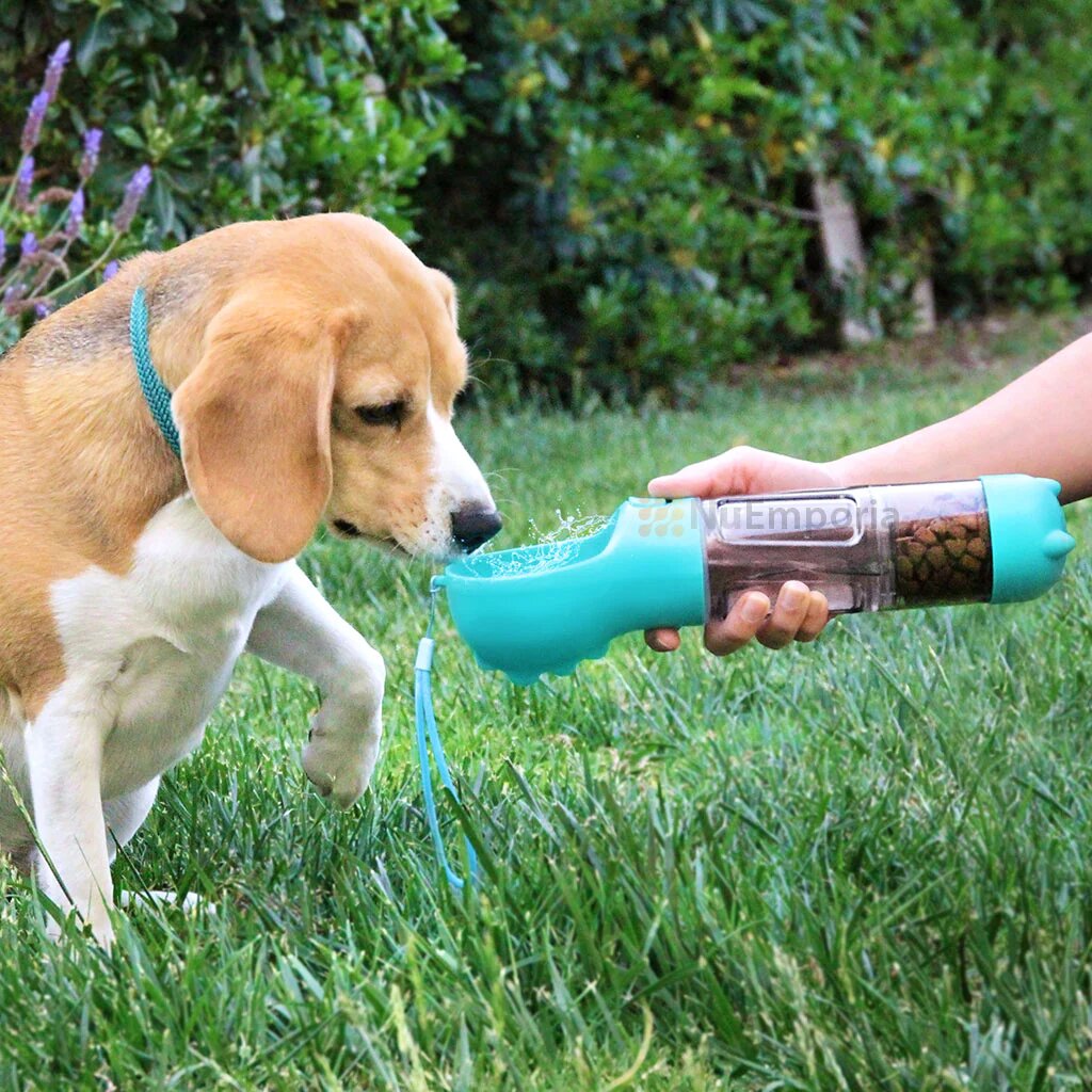 Petwaterfoodbottle10_1024x1024_2x_ca22e3ca-423c-423b-a82e-974247879124 Portable Pet Feeder Bottle 4-in-1 - Shaking Tails