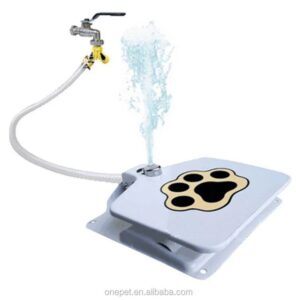 Outdoor Automatic Dog Drinking Fountain Step-On Design - Shaking Tails